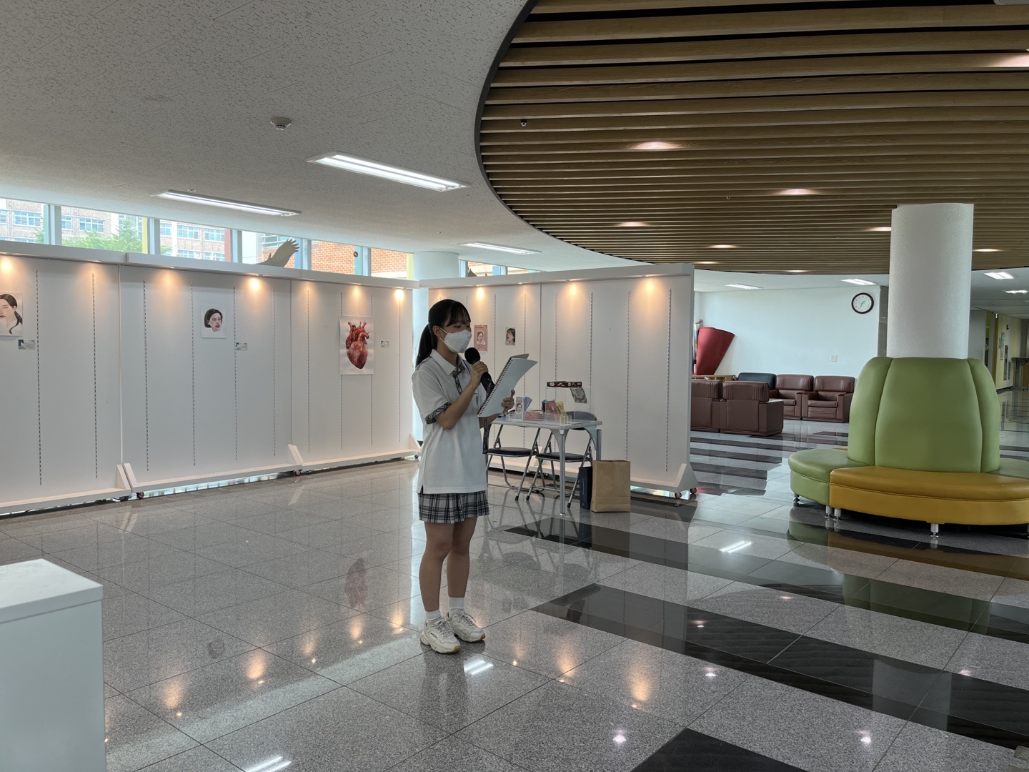 2022 1학기 3학년 박경희 학생 개인전 (2022.7.2.)